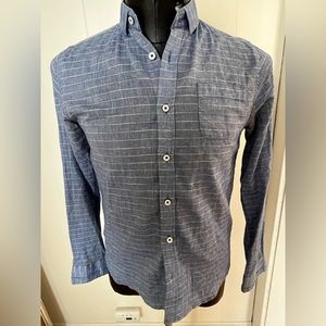 Descendant Of Thieves Shirt Men's Size S Color Blue